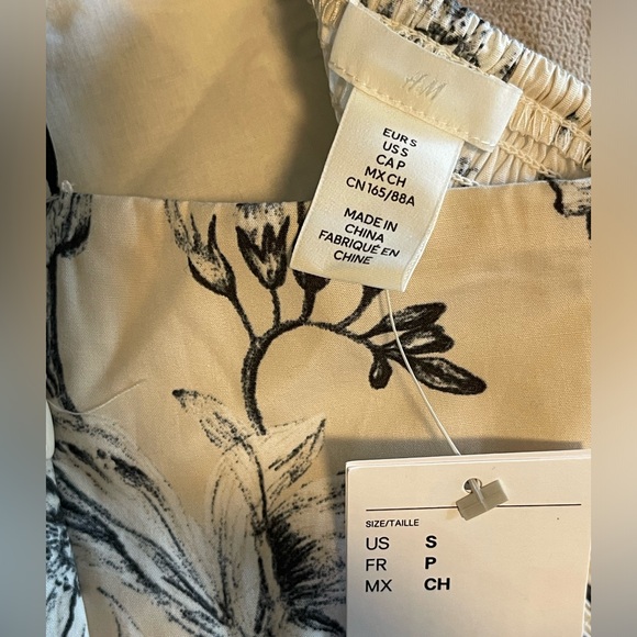 COPY - Floral Print Dress - Picture 2 of 4